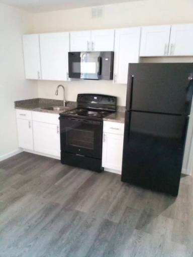 Main picture of 1816 Irving St NE