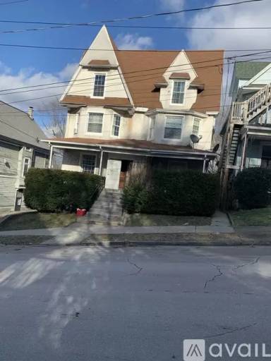 Main picture of 917 Myrtle St