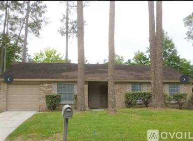 Main picture of 2711 Pinewood Blvd N