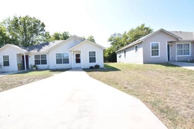 Main picture of 603 E Avenue M