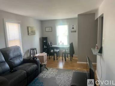 Main picture of 318 Blanche St