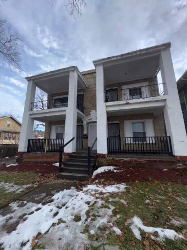Main picture of 8208 Vineyard Ave