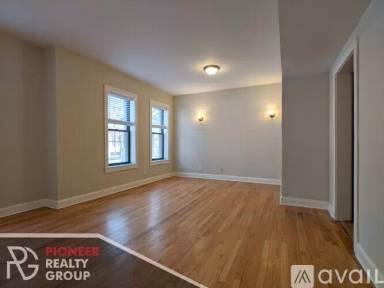 Main picture of 4034 N Ashland Ave