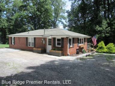 Main picture of 40 Rhodes Cove Rd