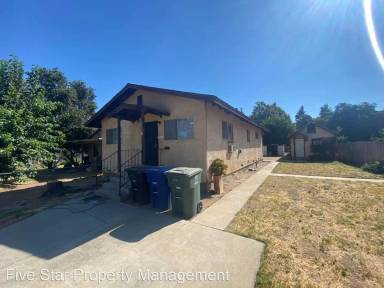 Main picture of 222 Melrose St