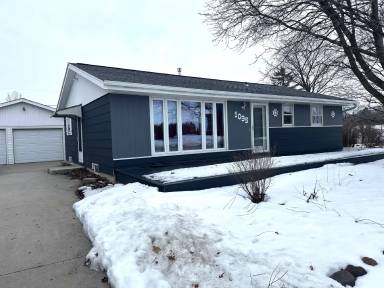 Main picture of 1095 Fond du Lac Ave