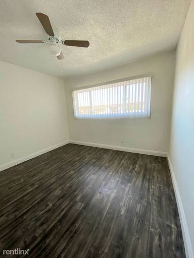 Main picture of 4238 S Grand Ave