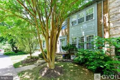 Main picture of 9608 Scotch Haven Dr