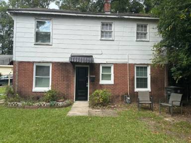 Main picture of 202-A N. Virginia Ave.