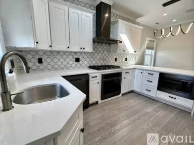 Main picture of 222 Roslindale Ave