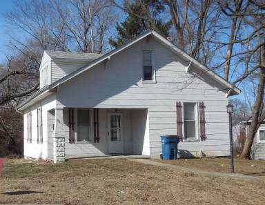 Main picture of 501 N Hesperia St