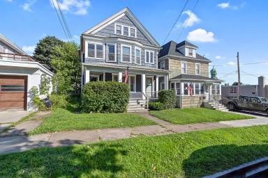 Main picture of 134 Tennyson Ave