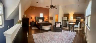 Main picture of 35 Abbott Sq
