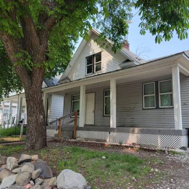 Main picture of 2017 E Hartson Ave