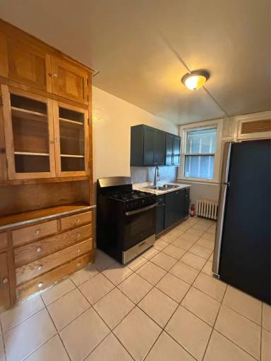Main picture of 7706 S Wabash Ave