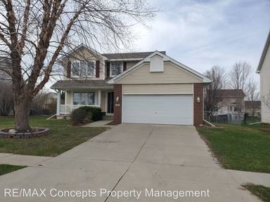 Main picture of 3815 Hyde Ave
