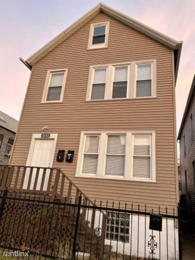 Main picture of 8253 S Brandon Ave