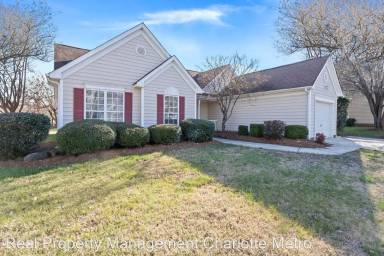 Main picture of 12316 Carolina Crossing Dr