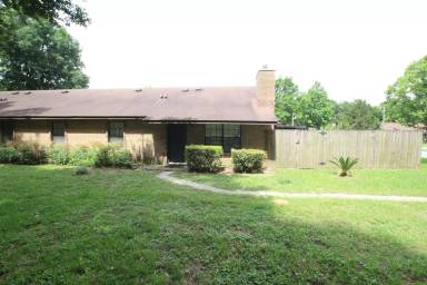Main picture of Chisholm Road Apt A4 9345