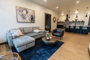 Main picture of 510 Nucleus Ave