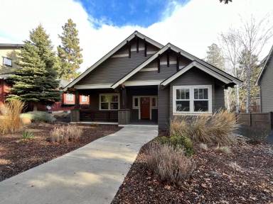 Main picture of 2480 NW Shields Dr