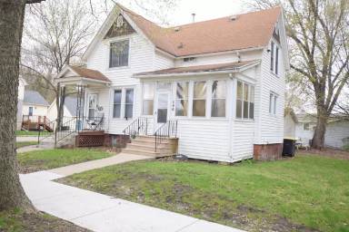 Main picture of 546 Garfield Ave