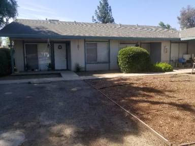 Main picture of 3025 W Pontiac Way