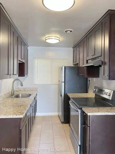 Main picture of 618 Foothill Blvd