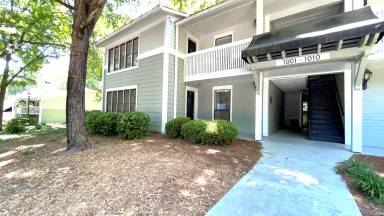 Main picture of 1014 Summit North Dr NE