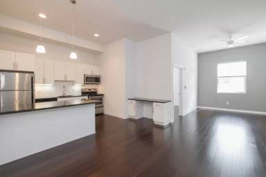 Main picture of 710 Chestnut St