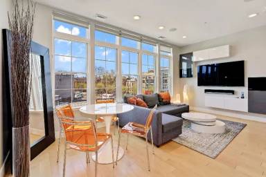 Main picture of 1511 11th St NW