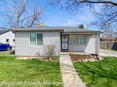 Main picture of 2410 Pierce St