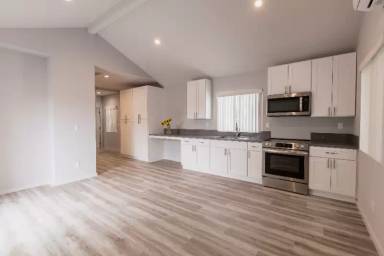 Main picture of 2191 Chestnut Ave