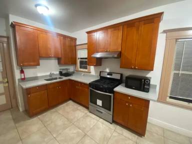 Main picture of 2436 Haste St