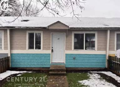 Main picture of 111 Peach St