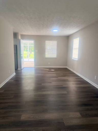 Main picture of 2511 Cedar Ln