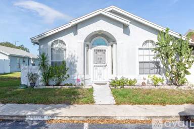Main picture of 234 San Gabriel St