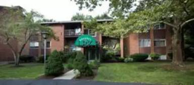 Main picture of 611 Watertown St