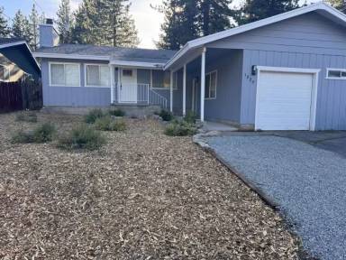Main picture of 1228 Monument Dr