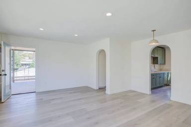 Main picture of 12349 1/2 Riverside Dr