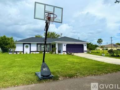 Main picture of 4127 SW 1st Ave