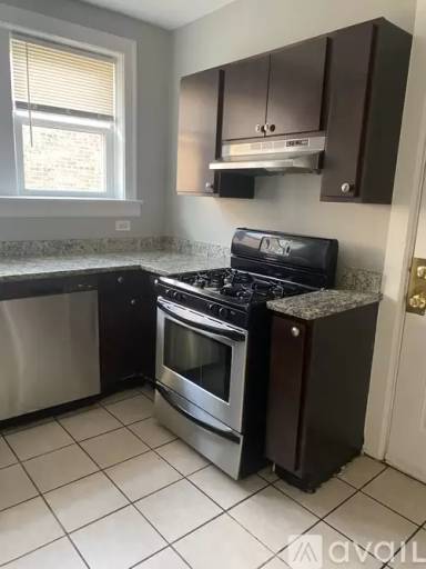 Main picture of 8000 S Champlain Ave