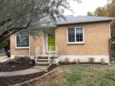 Main picture of 852 W Fremont Ave
