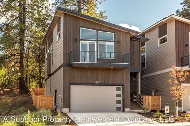 Main picture of 1329 SW Boardwalk Ln