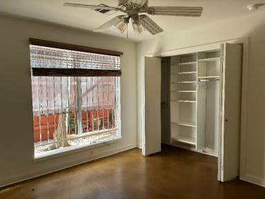 Main picture of 2909 Albany St