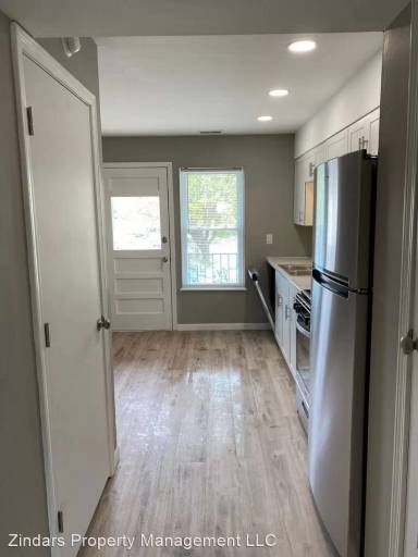 Main picture of 911 Georgian Dr