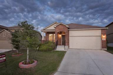 Main picture of 1819 Mobeetie Trl