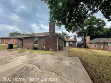 Main picture of 903 Delmar Cir