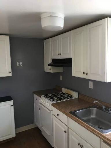 Main picture of 327 Meyran Ave