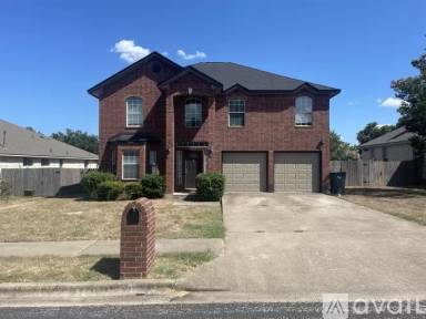 Main picture of 3101 Freemont St